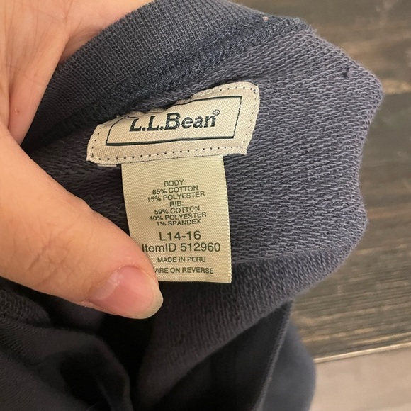 LL BEAN- cotton blend pull over ,crewneck - Picture 3 of 4